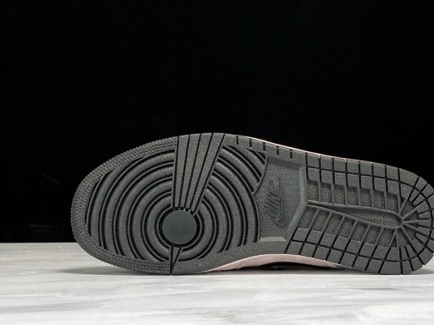 Mid Dirty Powder BQ6472-602 (W) Jordan Air Iridescent 1 0606